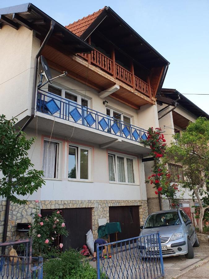 "Athos"Apartment Potkrovlje Вишеград Экстерьер фото