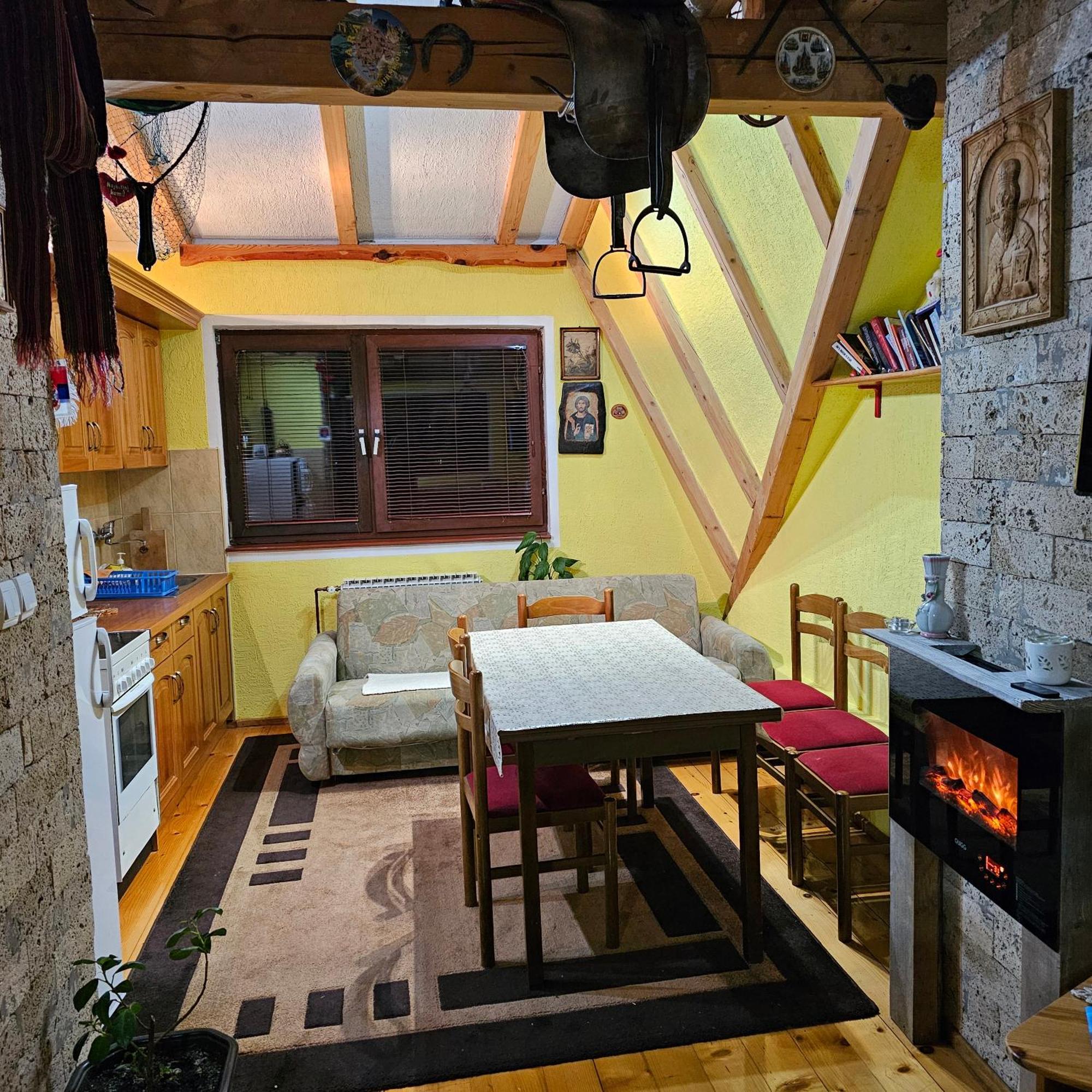 "Athos"Apartment Potkrovlje Вишеград Экстерьер фото